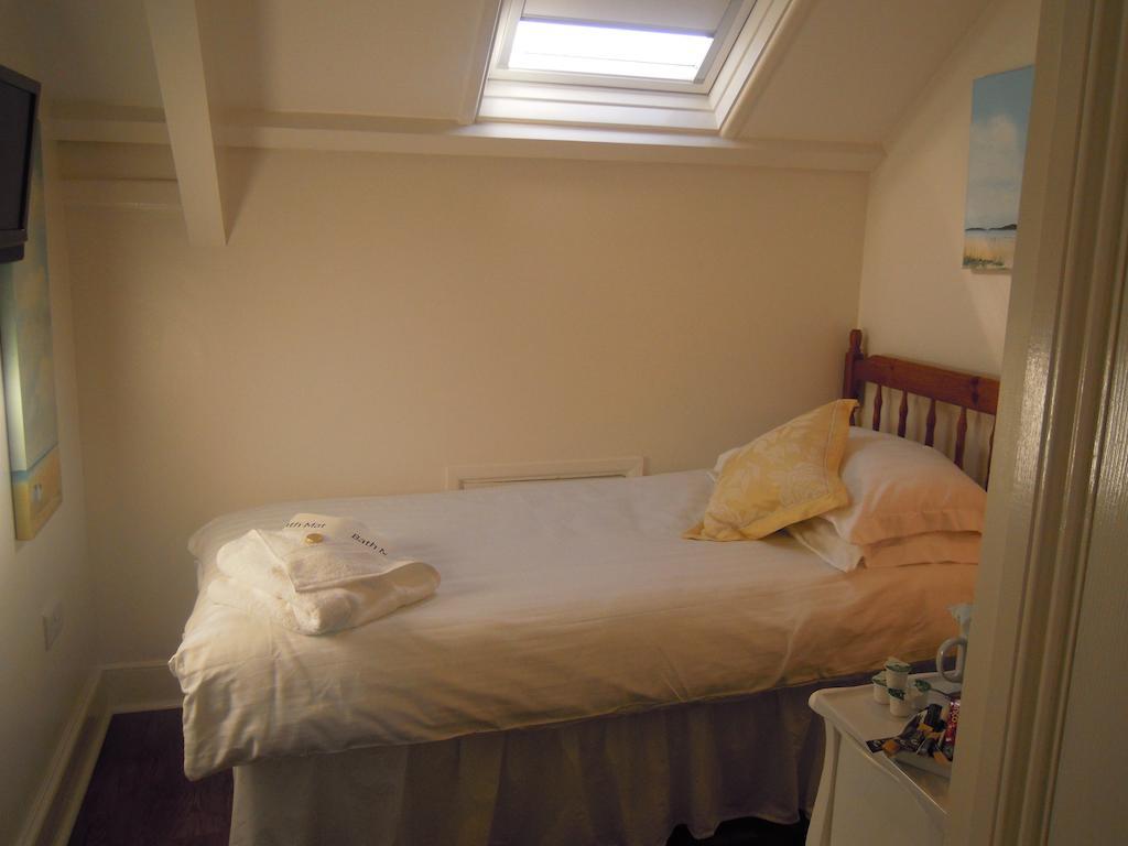 Glen Afton Hotel Penzance Room photo