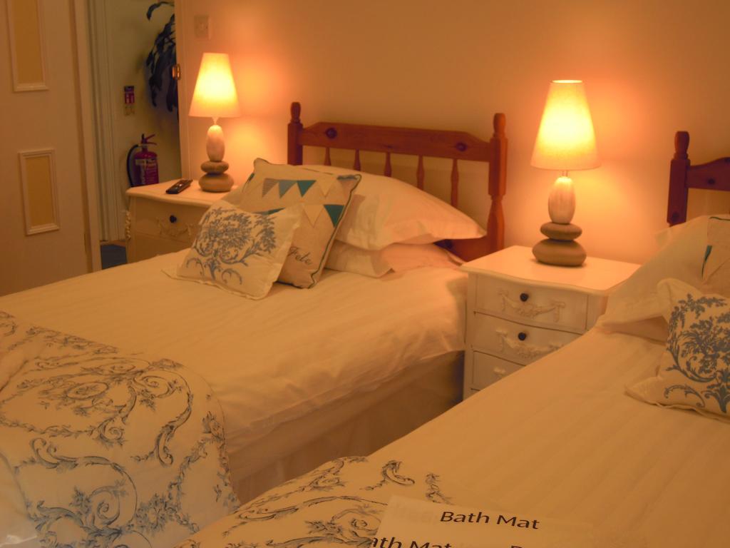 Glen Afton Hotel Penzance Room photo