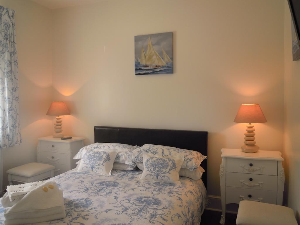 Glen Afton Hotel Penzance Room photo